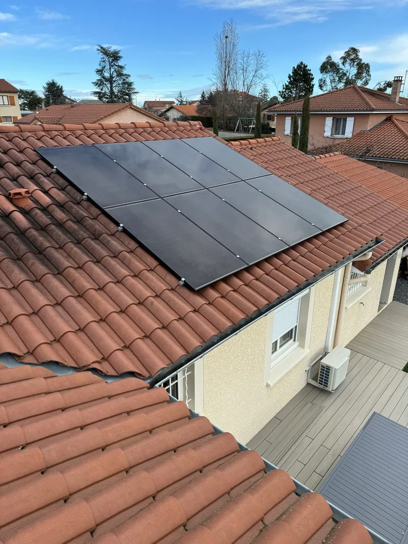 photovoltaique panneaux solaires production electricite 3600kwh an montbrison 1