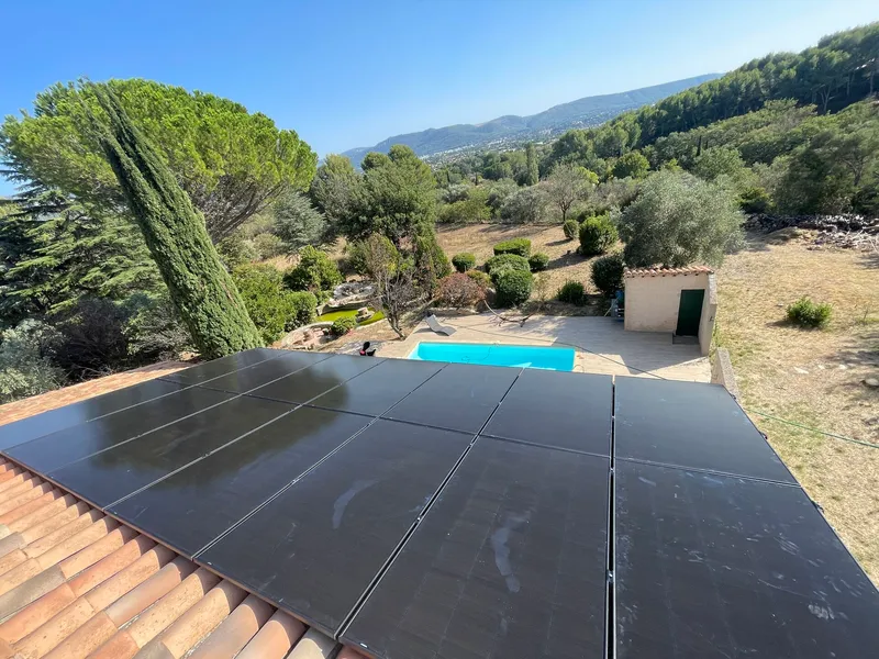photovoltaique panneaux solaires production electricite 72000kwh an aubagne